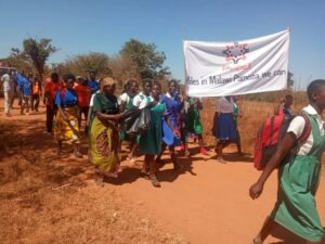 men and women participating in the Big Walk for Pamoza International